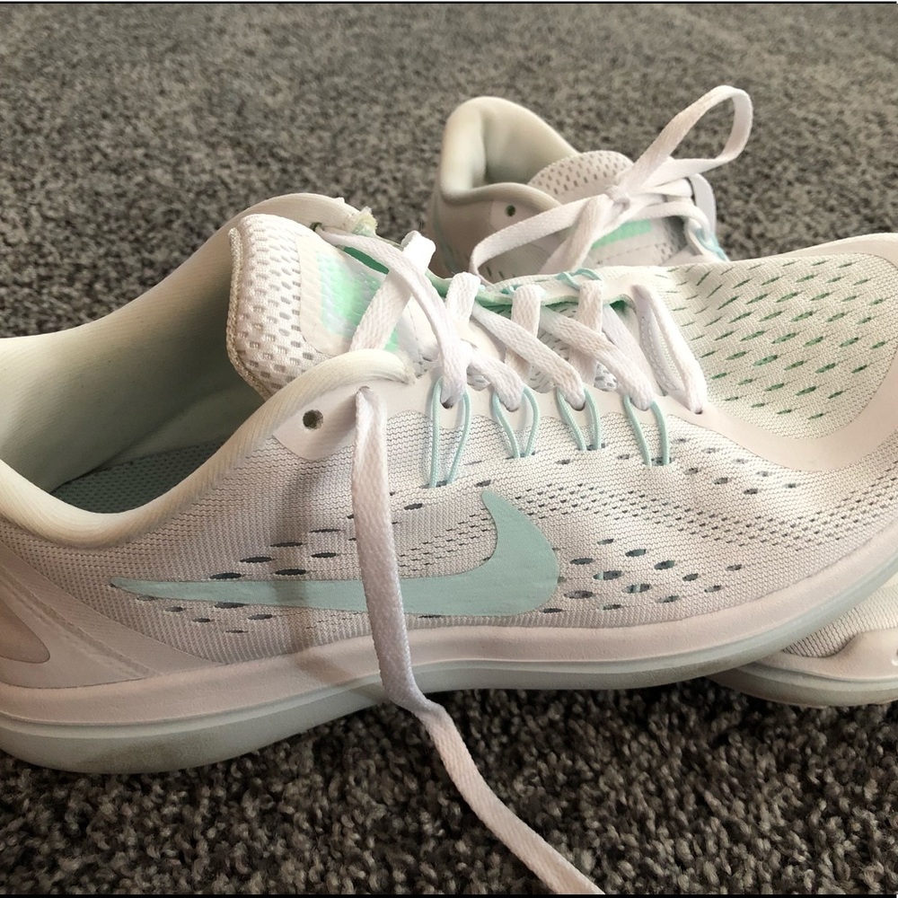 NIKE Running Tennis